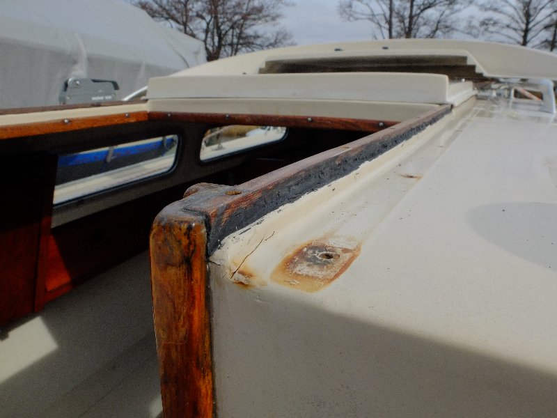 Montering av glidlister till skjutlucka