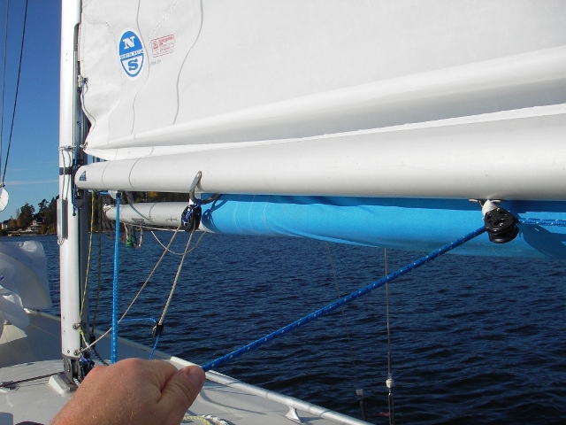 Greppa framför blocket och slacka kontrollerat sittande på relingen