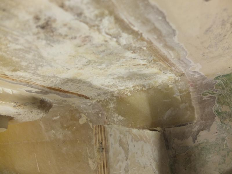 Grovslipad plats för mastbalk