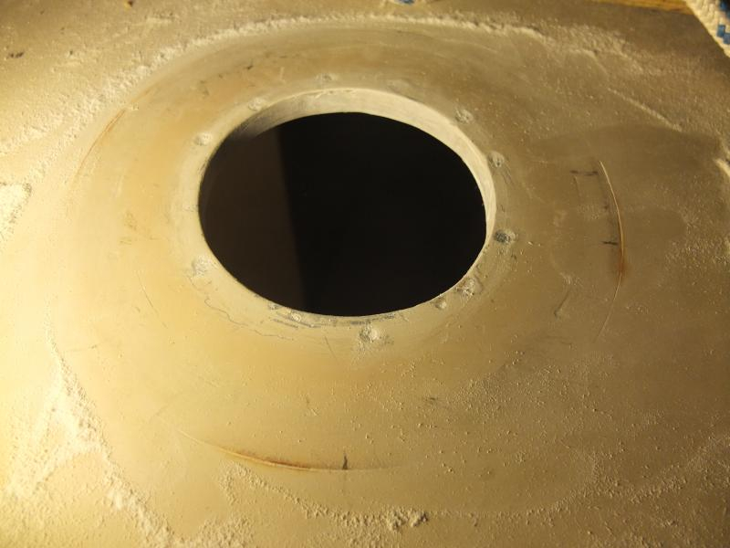 Gamla skruvhål för ventllator