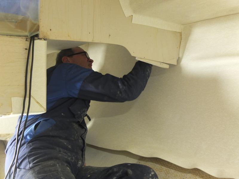 Limning av skrovmatta salong BB 4